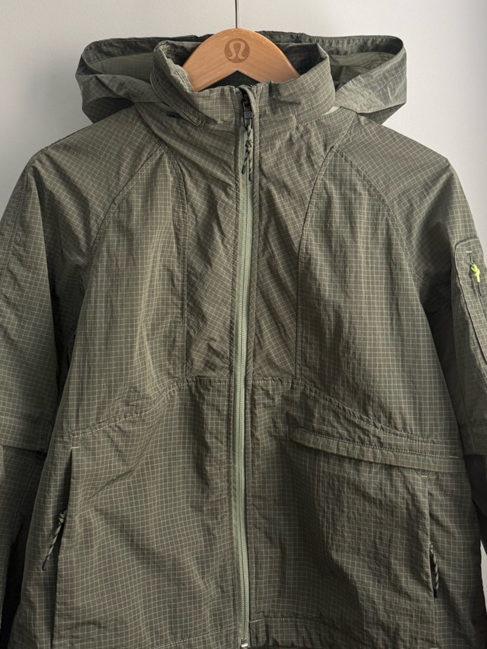 lululemon convertible hiking jacket - Picture 3 of 16